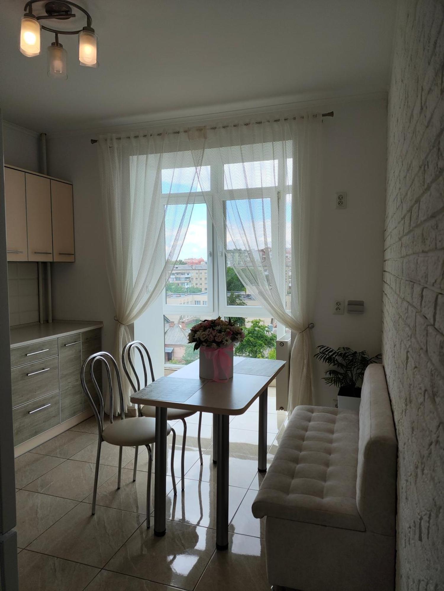 Zlata De Luxe Apartment Ivano-Frankivsk Ngoại thất bức ảnh